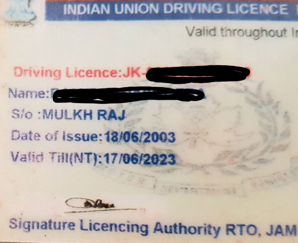 위변조가 쉬운 인도 운전 면허증