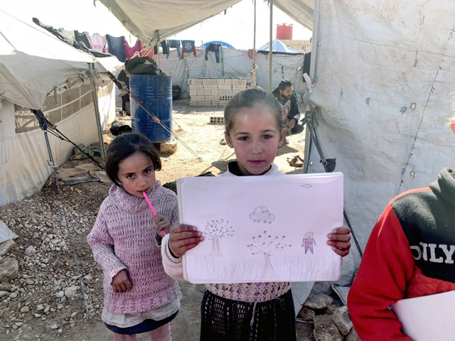 난민캠프의 시리아 어린이들 [사진 출처 : 국제적십자사]