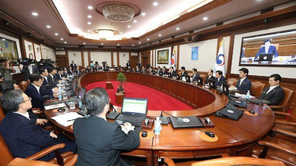 북한주민의 인권보호와 개선을 목적으로 한 북한인권법 시행령이 지난 8월 30일 국무회의에서 통과됐다. 