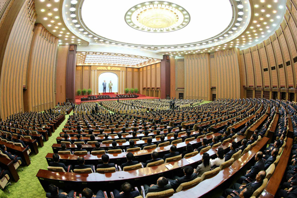  지난 6월 29일 열린 북한 최고인민회의 13기 4차 회의. 북한은 이번 회의에서 지난 5월 당 대회에 이어 ‘국가경제발전 5개년 전략’과 이행방안을 제시했다. (사진=노동신문)