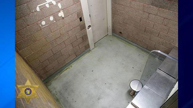폴크가 32시간 동안 갇혀있던 교도소 내부 (사진=쿡 카운티 교도소 제공)