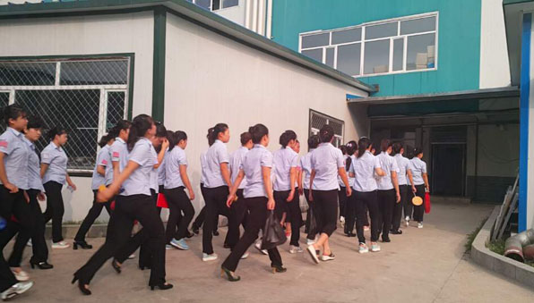 중국 지린 성 훈춘에서 일하는 북한 여성 근로자들