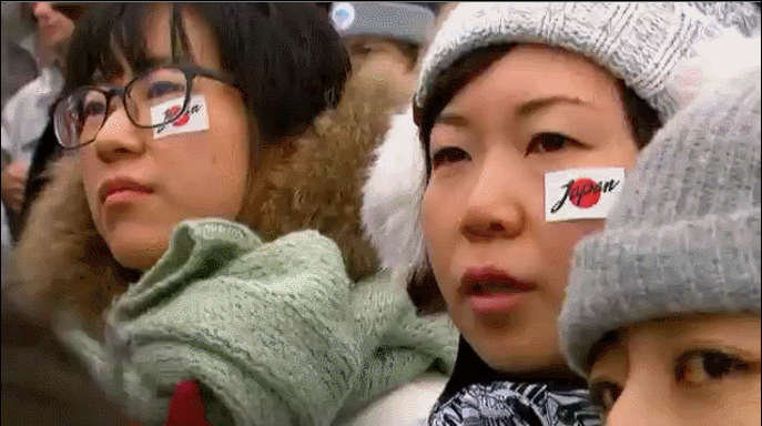 도쓰카 유토의 부상을 걱정하는 관중석 일본인들
