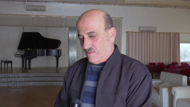 가자지구 유일한 그랜드 피아노 소유를 주장하고 있는 사업가 헤르젤라이다.