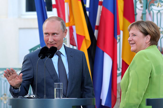 푸틴 러시아 대통령과 메르켈 독일 총리