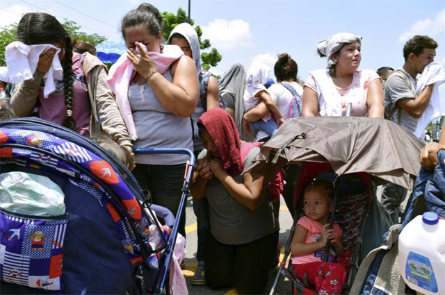 최근 중미 가족단위 이민자. 사진 출처 : 로이터