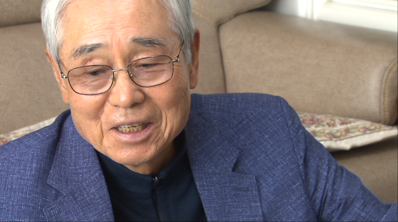 박남규 할아버지는 20년 전 교사로 재직하다가 은퇴하셨습니다. 이후 10년간 아내의 곁에서 병간호를 했습니다.