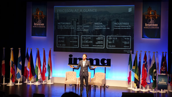 지난 달 22일~24일 영국 런던에서 열린 ‘2016 국제뉴스미디어협회 세계총회(INMA World Congress 2016)’에서 에릭슨 대표 한스 베스트버그(Hans Vestber)가 ‘모바일과 소비자 혁명’을 주제로 발표하고 있다.