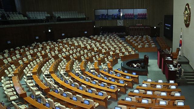 오늘(13일) 개의를 앞둔 국회 본회의장 [사진 출처 : 연합뉴스]