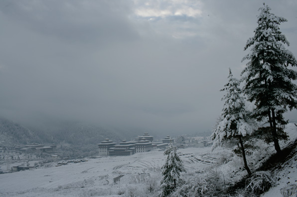 부탄에는 해마다 첫 눈이 오는 날, 공휴일이 선포된다.