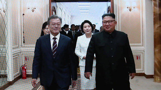 정상회담 북측 배석자 김여정·김영철<br>…첫 회담 진행 중