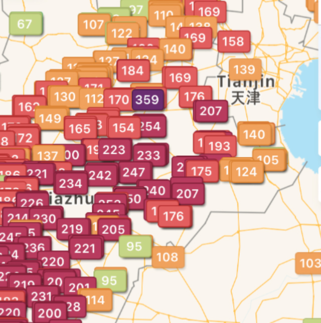 오늘 중국 베이징과 허베이성의 공기 질 지수 AQI는 대부분 200을 넘어섰다. AQI(air quality index)는 PM 2.5, PM 10, SO2, NO2, CO, O3 등 6대 대기오염물질 농도를 계량화환 공기 질 지수다.