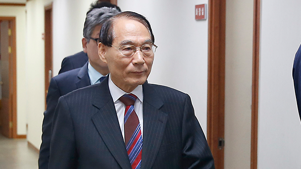 김만복 “기권 결정, 北에 미리 알려줬는지는 국가기밀”