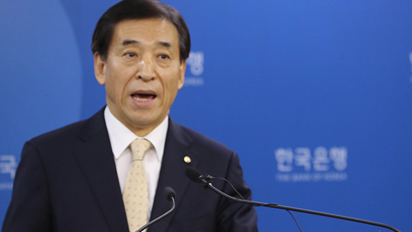 한국은행, 올해 경제성장률 3% 전망…0.1%p 상향 조정