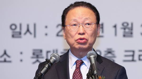 최흥식, ‘비트코인 버블 붕괴 내기 건다’ 발언 사과