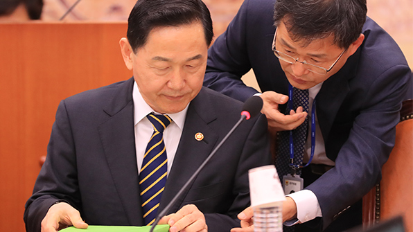 국회 교문위, ‘교육부 장관 강남 아파트 처분’…여·야 날선 공방