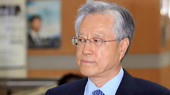 ‘횡령 혐의’ 이석채 전 KT 회장 파기환송심 무죄