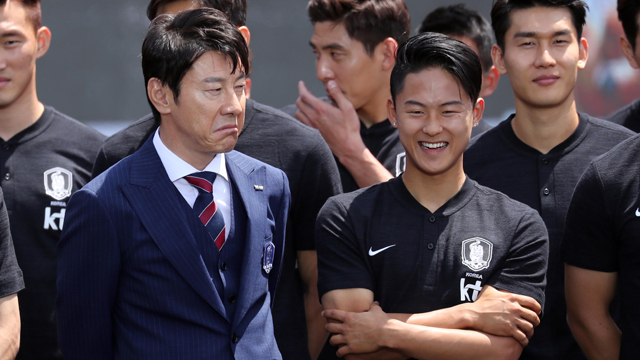 ‘개고기 간식’ 발언 伊방송 해설자…축구대표팀 이승우, ‘인종차별’ 소송