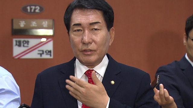 한국당, 비대위원장 후보 5명 대상 적합도 여론조사 실시