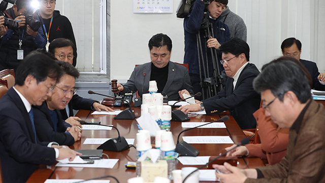 국회의원 선거구획정위 “2월 15일까지 선거구 획정기준 확정해달라”