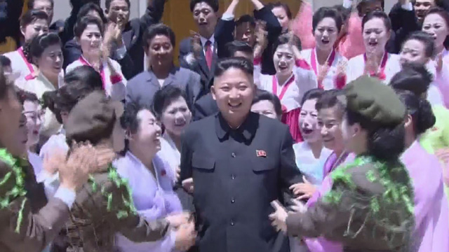 조선중앙TV - 노래 〈인민이 사랑하는 우리 령도자〉 화면