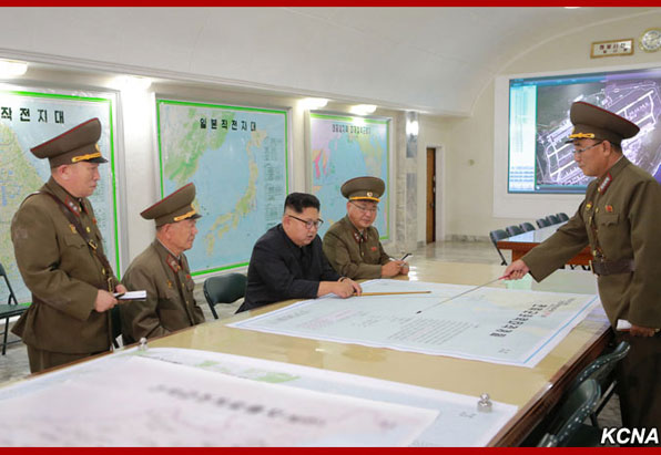 김정은 괌포위사격 보고 청취(14일, 북한군 전략군 사령부)
