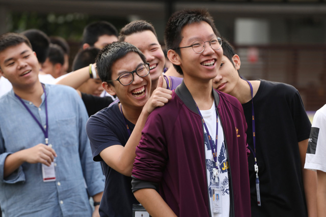 방콕 크리스천 칼리지 학생들 (출처:Khaosod News, The Nation)
