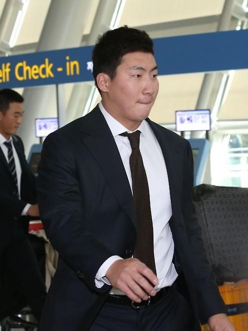 MLB 입성에 실패한 나성범이 NC에 잔류하게 됐다.
