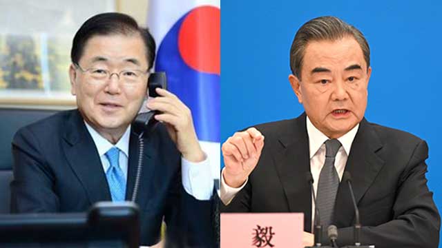 왼쪽 : 정의용 외교부 장관, 오른쪽 : 중국 왕이 외교부장