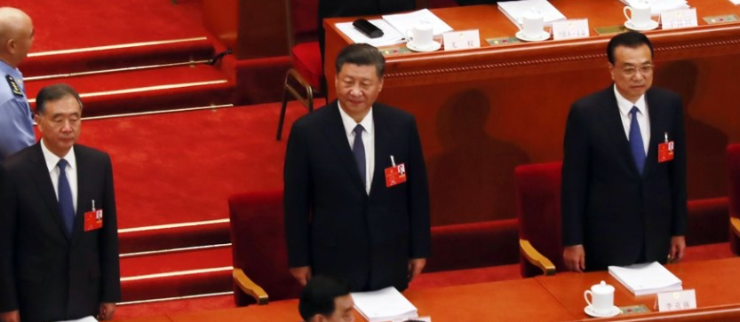 홍콩 선거법 개편안을 처리한 11일 전인대 전체회의에 참석한 중국 지도부. 왼쪽부터 왕양 정협 주석, 시진핑 국가주석, 리커창 총리 (사진출처=연합뉴스)