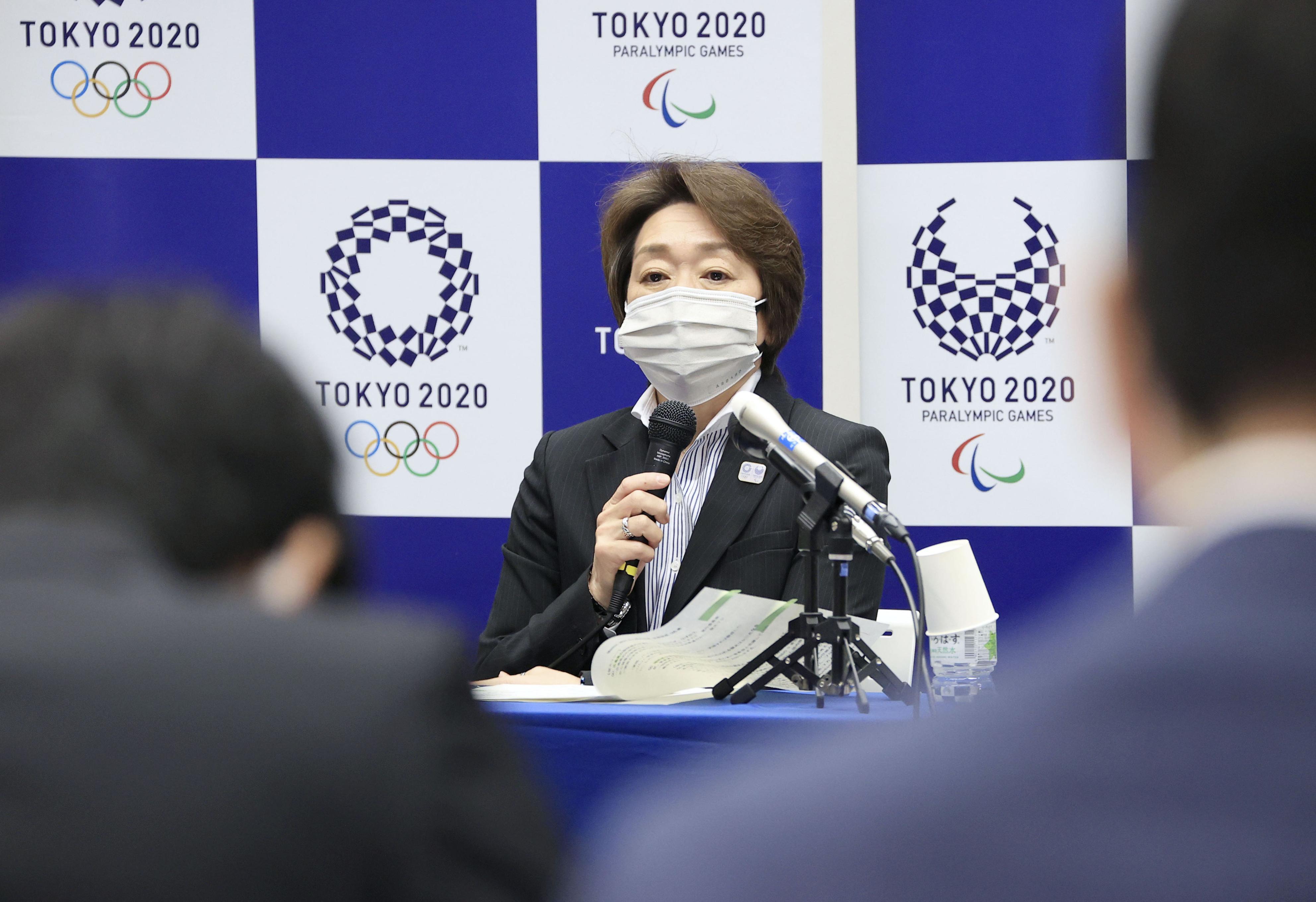하시모토 세이코(橋本聖子) 도쿄올림픽·패럴림픽조직위원회 회장이 5월 7일 정례 기자회견을 하고 있다. 〈출처=일본 교도통신〉