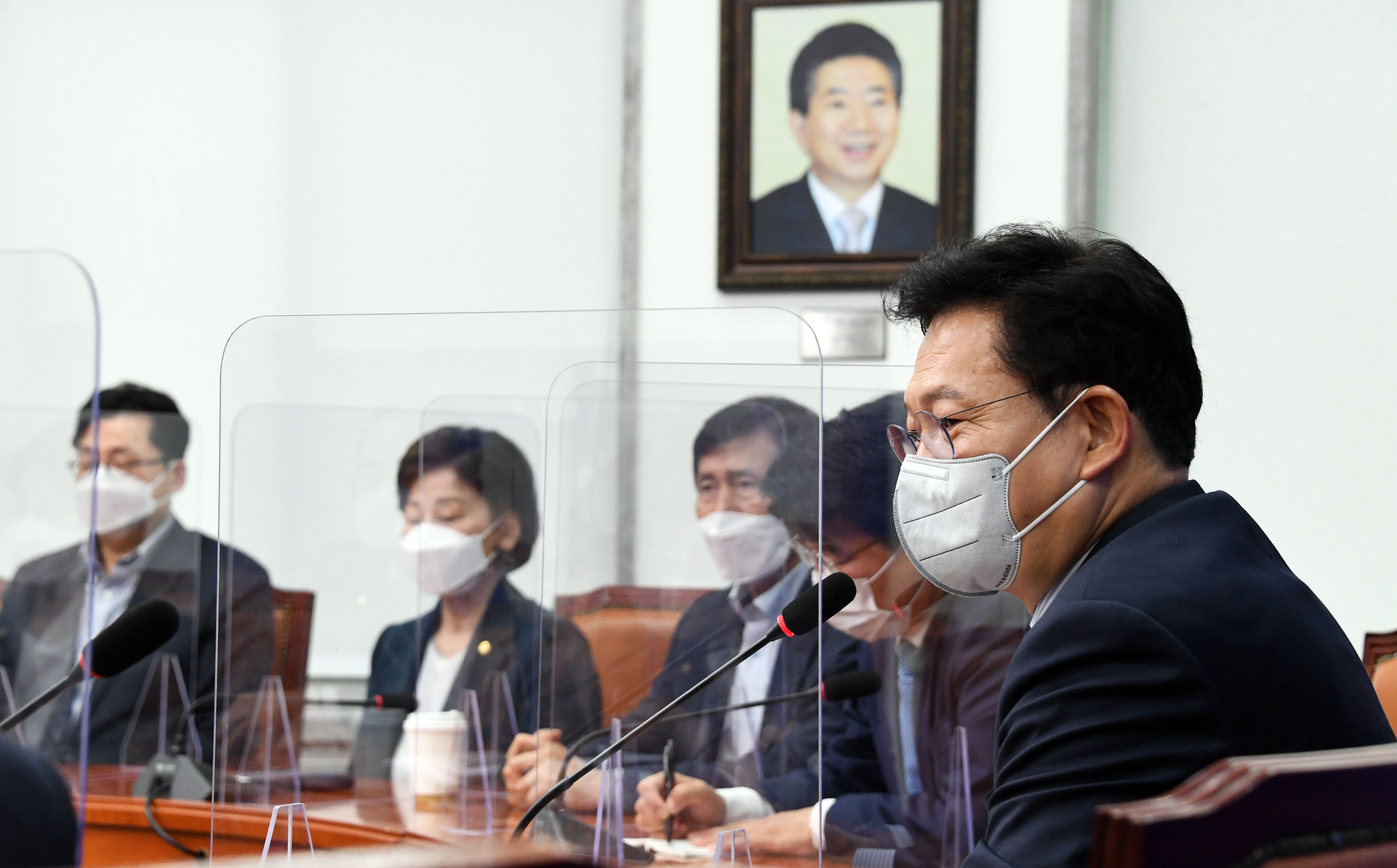 20일 민주당 3선 의원 간담회에 참석한 민주당 송영길 대표.