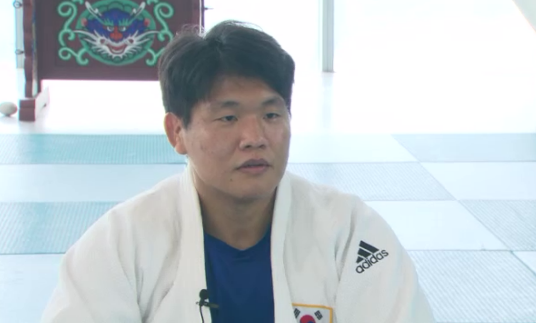 KBS와 인터뷰하는 조구함