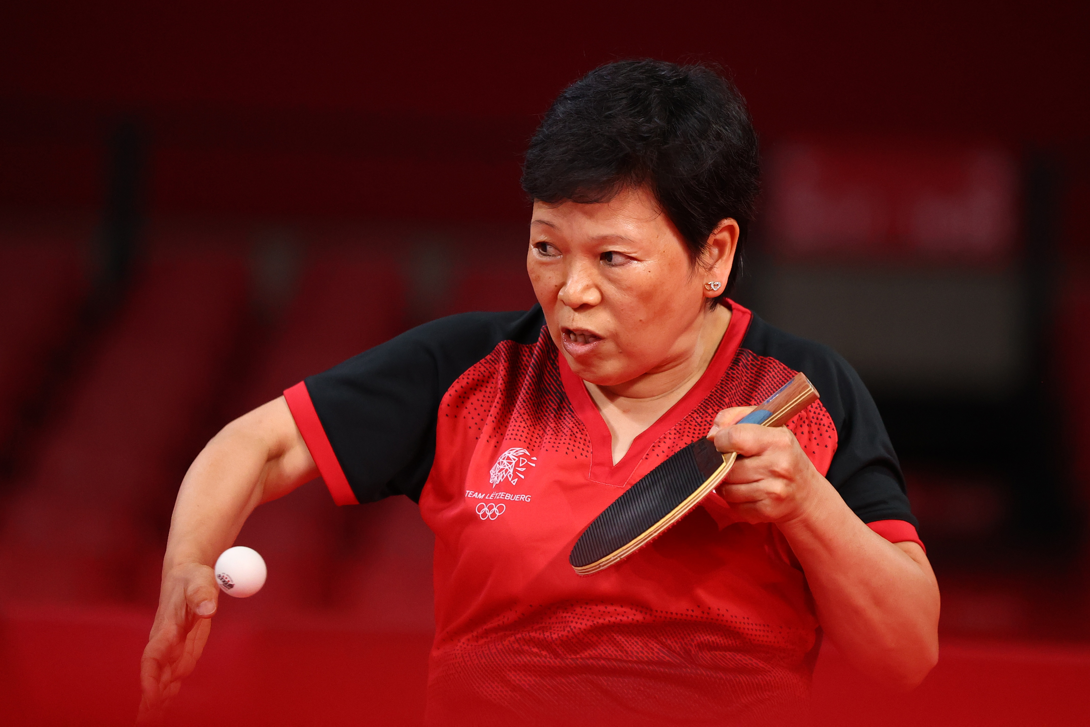 58세의 룩셈부르크 니 시아 리안은 중국 여자대표팀 출신
