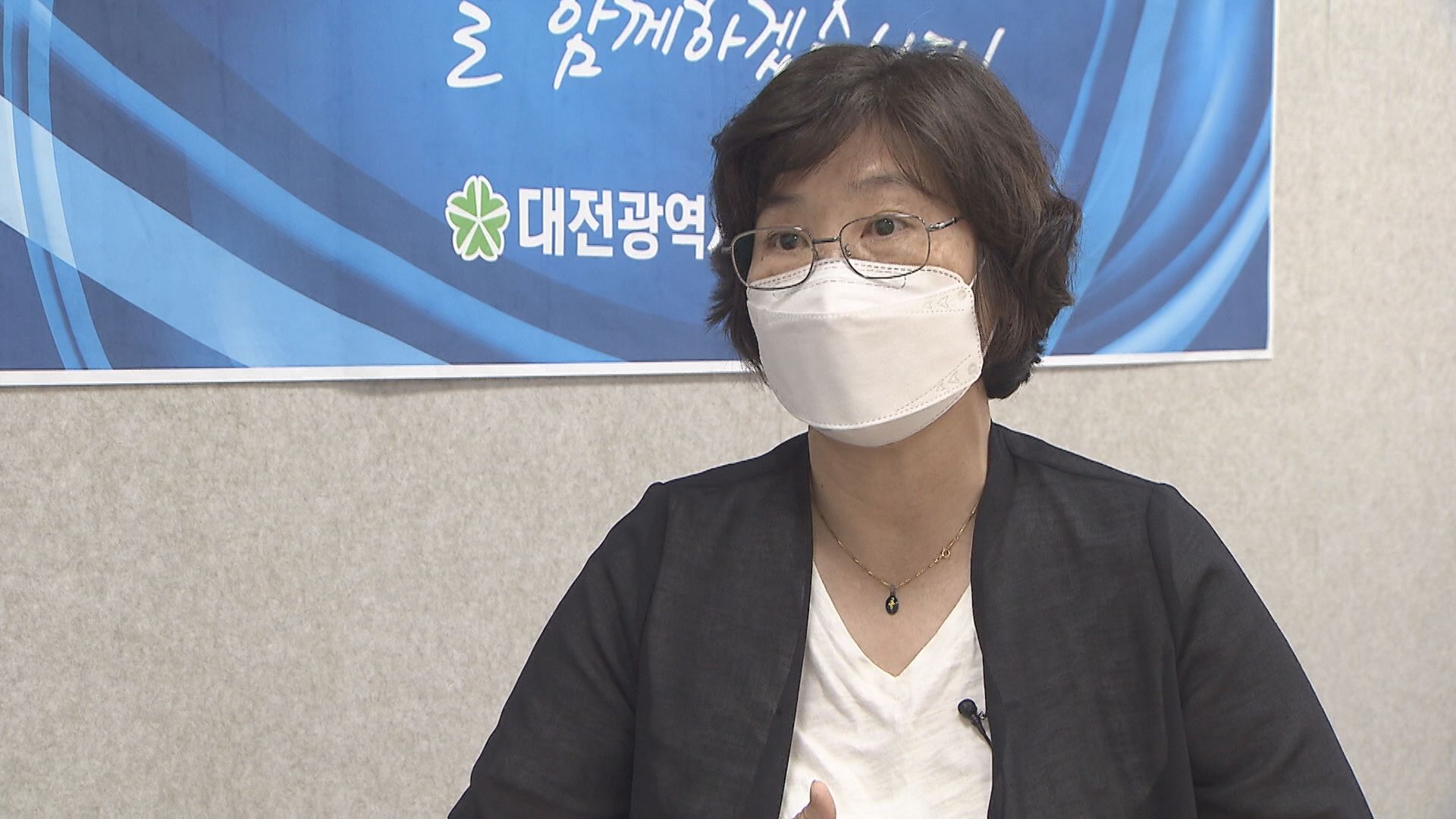 대전 청년희망통장의 문제점에 대해 지적하고 있는 홍춘기 대전노동권익센터장.