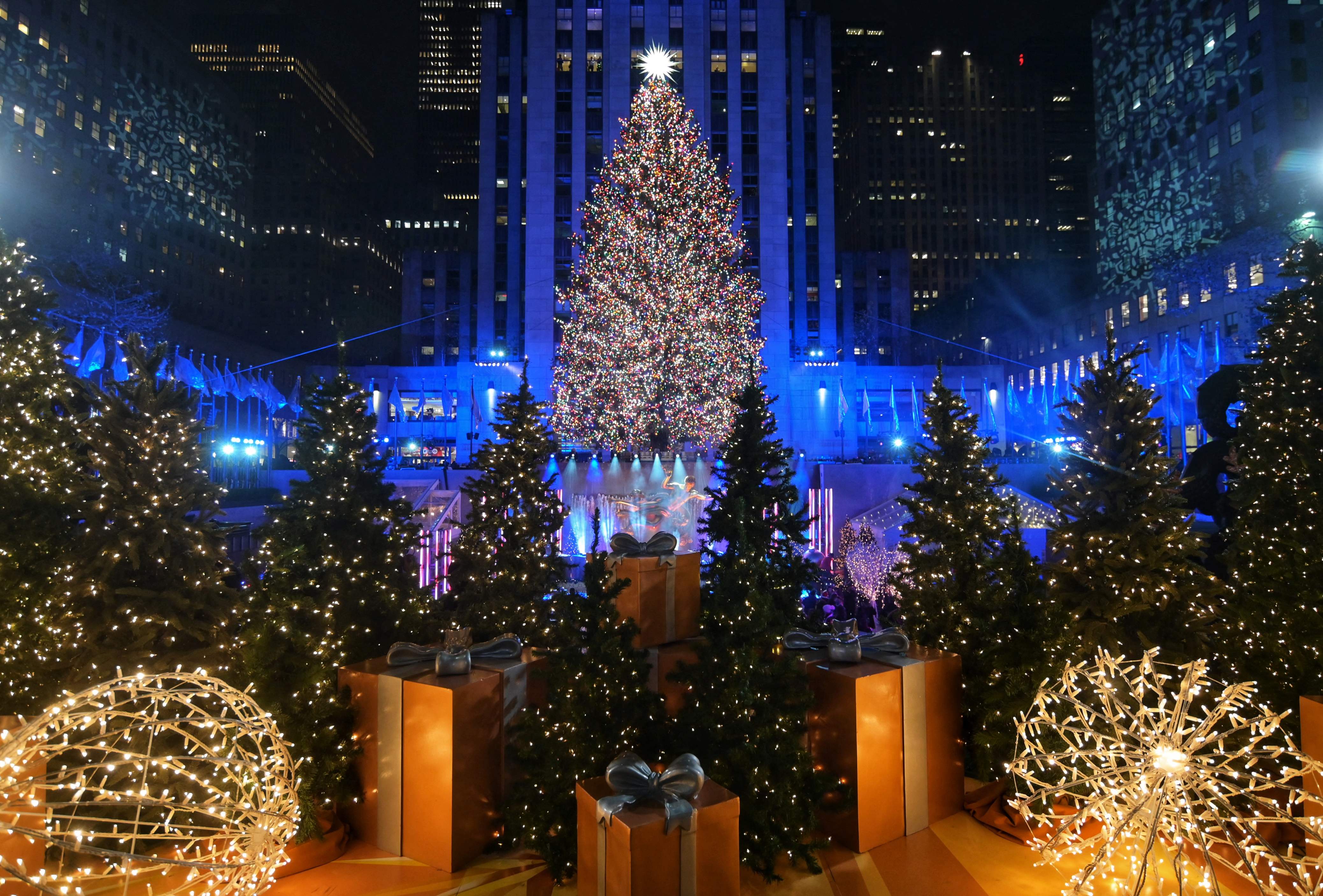 미국 뉴욕 록펠러센터의 크리스마스 트리