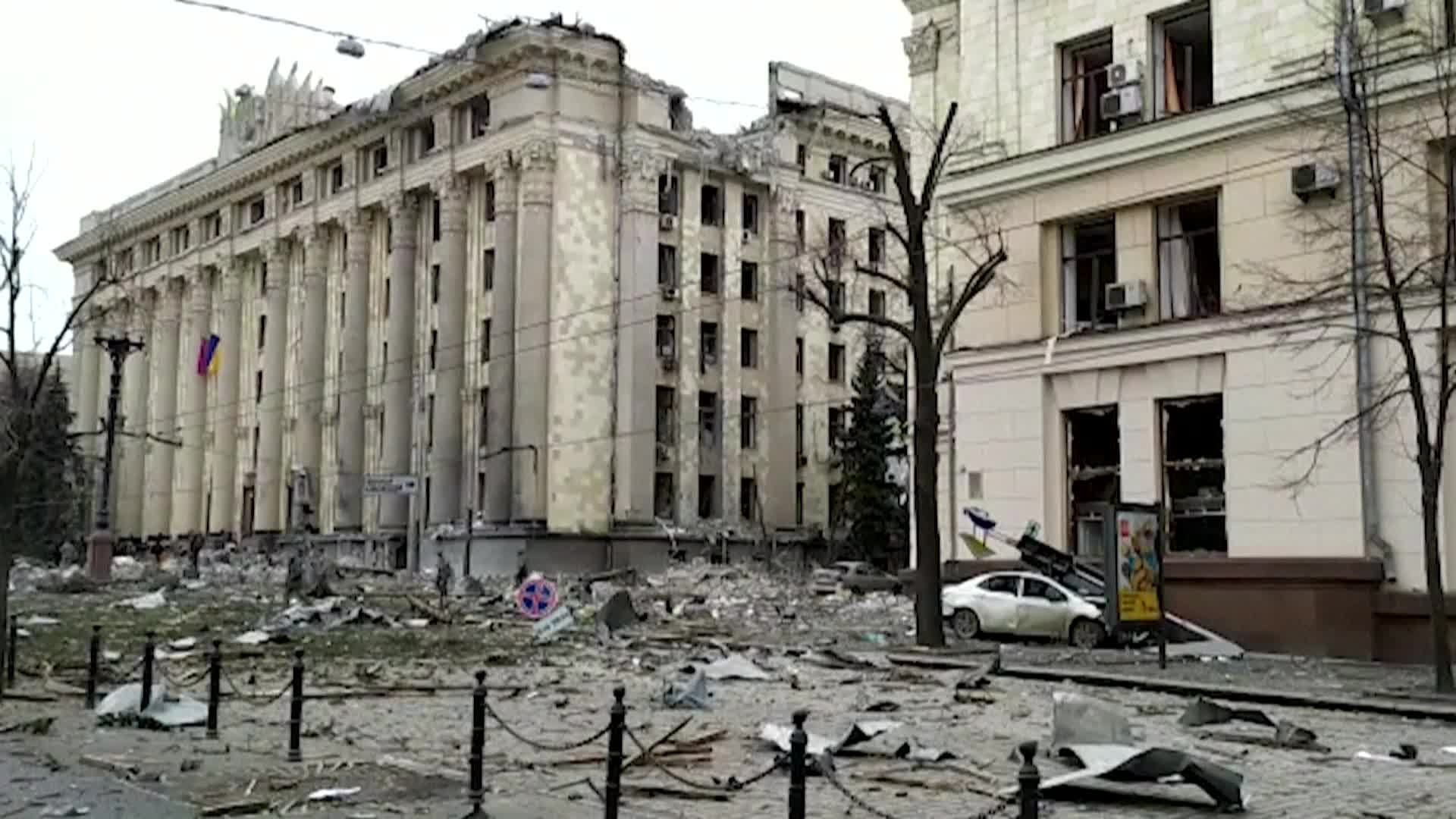 1일 러시아 공습으로 피해를 입은 우크라이나 하르키우의 모습