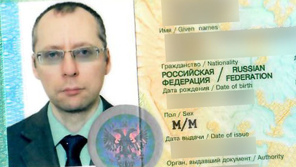 보리스 본다레프가 공개된 성명이 자신이 쓴 것임을 확인하며 공개한 여권 사진.