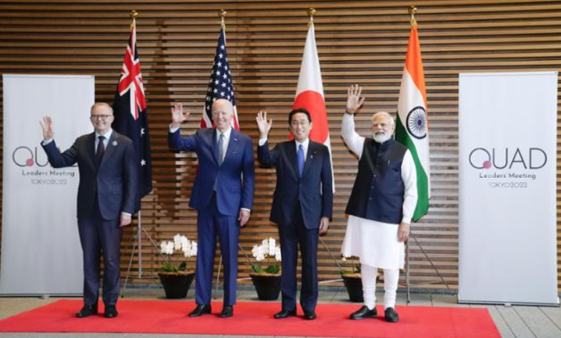 쿼드 정상회의가 24일 일본 도쿄에서 열렸다. 왼쪽부터 호주 앨버니지 총리, 미국 바이든 대통령, 일본 기시다 총리, 인도  모디 총리. (사진:연합뉴스)