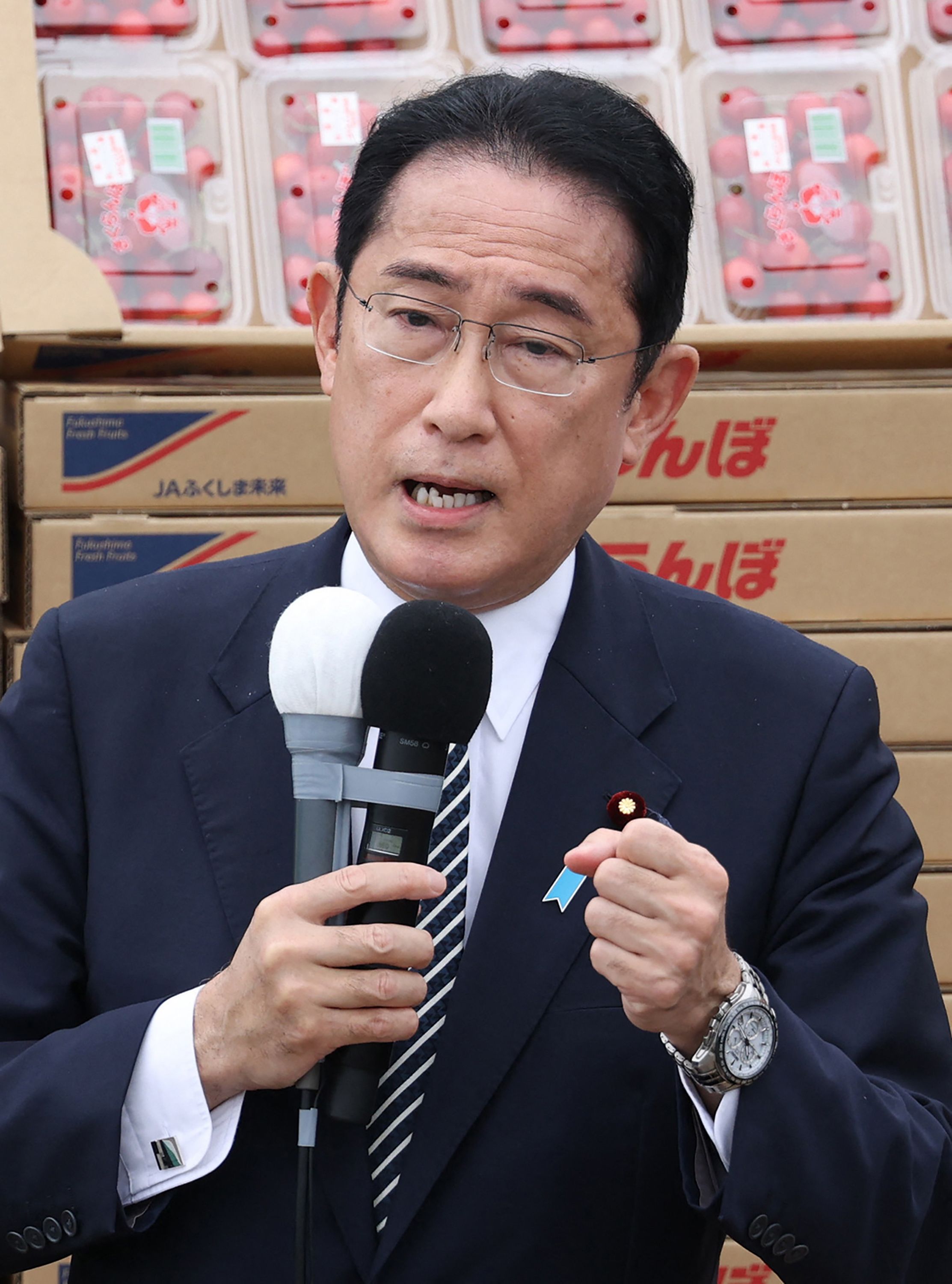 기시다 후미오 일본 총리가 참의원 선거 공식 일정 첫날인 22일 후쿠시마현에서 지원 유세를 하고 있다.