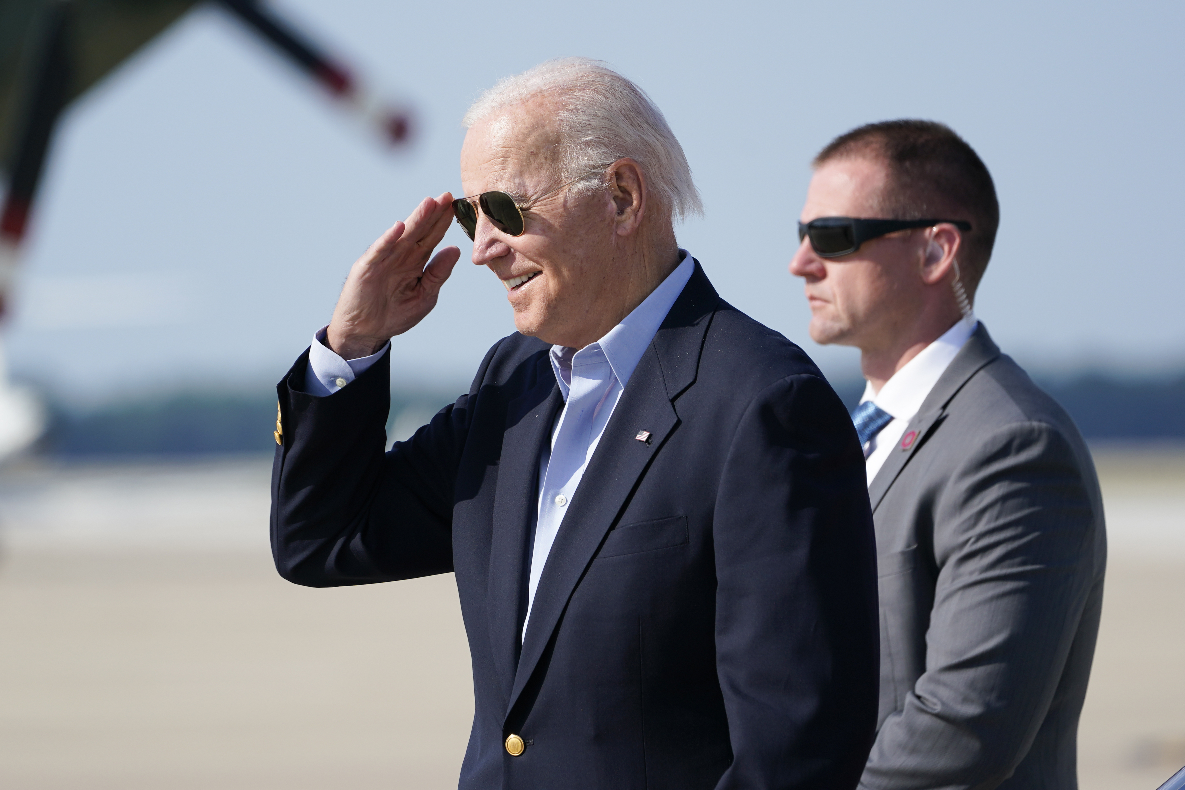 현지시간 6월 30일 나토 정상회의에 참석한 뒤 미국 앤드류 공군기지에 도착한 바이든 미국 대통령( 사진/연합뉴스)