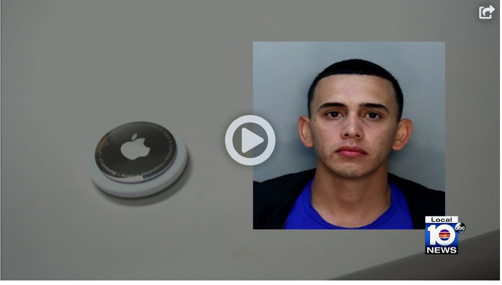 지난달 8일 미국 마이애미의 데이드에선 현직 경찰(사진 속 남성)이 전 여자친구의 차에 ‘에어태그’를 부착한 혐의로 붙잡혔다. (출처/WPLG Local 10)