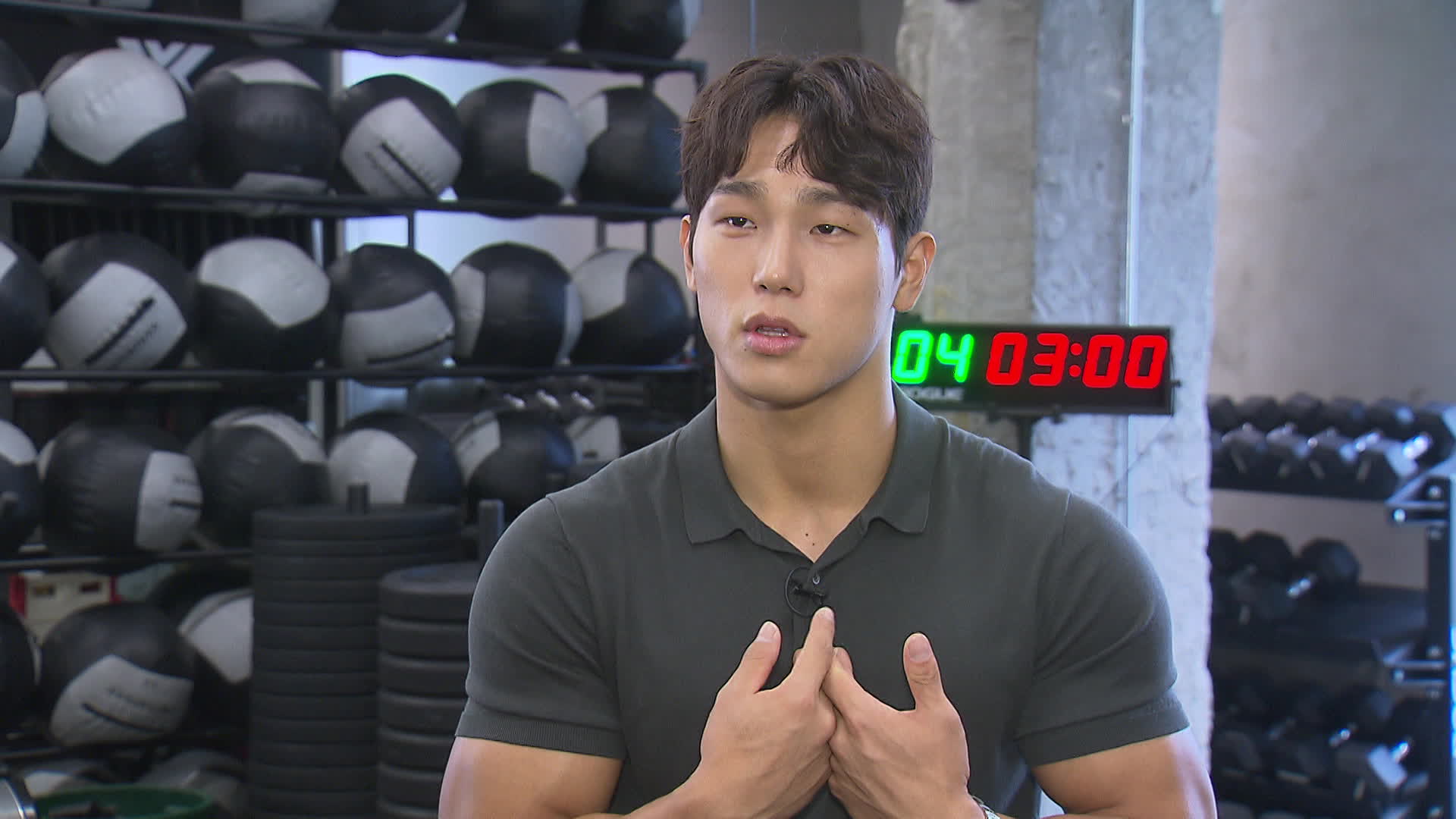 스켈레톤 평창 올림픽 금메달리스트 윤성빈이 아이언맨에서 헬스 보이로 변신했다.