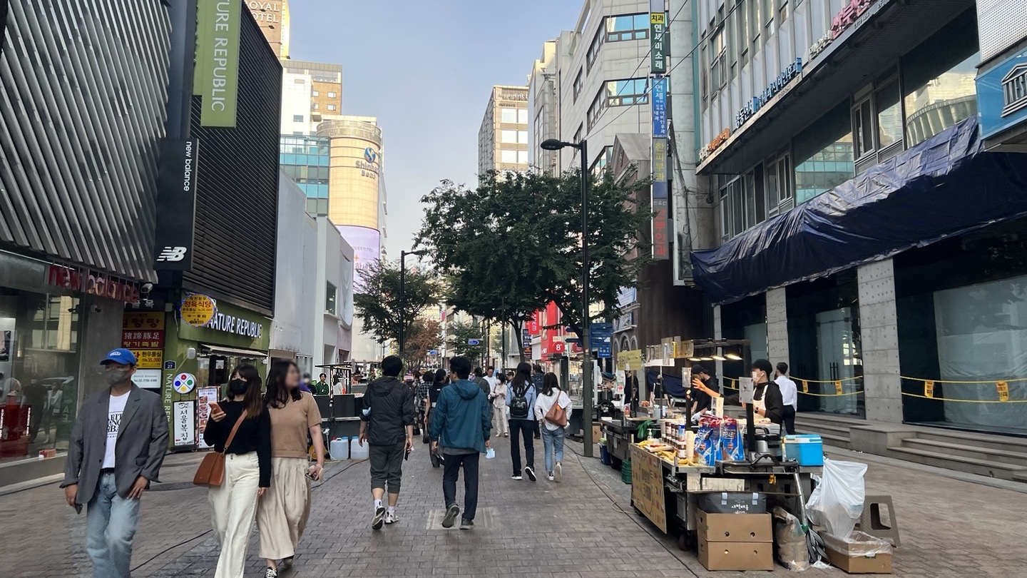 내·외국인 관광객들이 유커들의 빈자리를 채우고 있다.