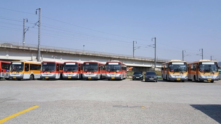 목포 시내버스 파업...150여 대 운행 중단 (출처 : 연합뉴스)