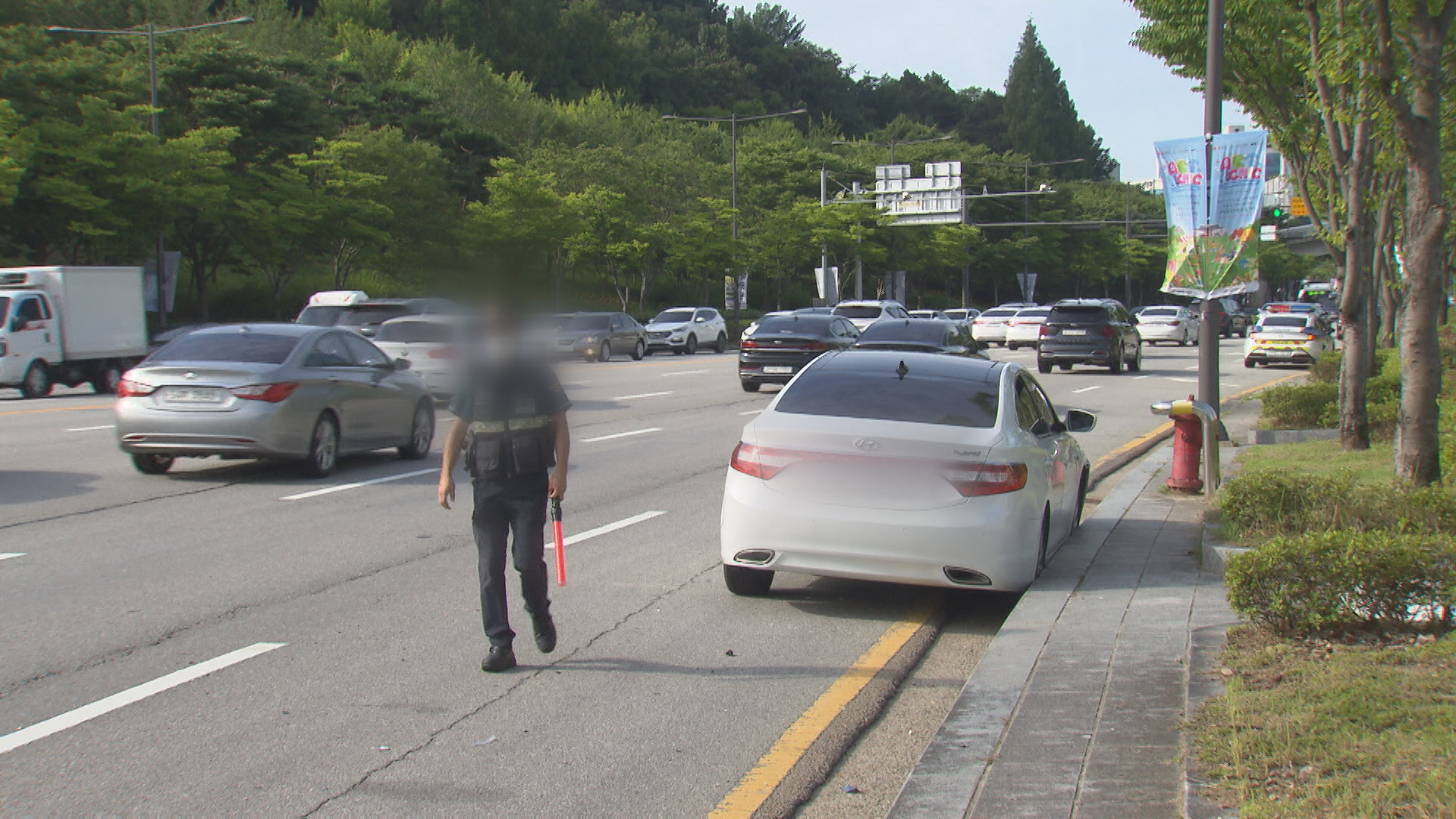지난 21일에 광주광역시에서 발생했던 교통사고 후 미조치 현장 모습