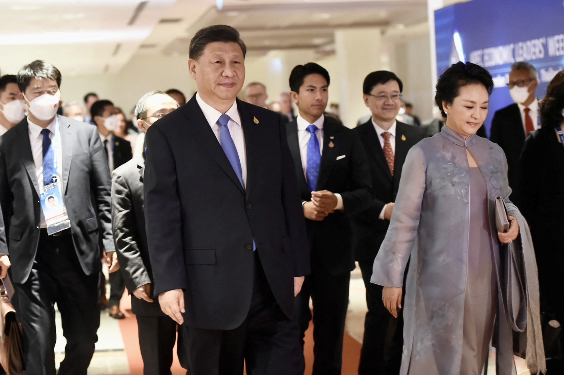 APEC 정상회의 전야 만찬에 참가하는 시진핑 중국 국가주석 내외, 22년 11월 (출처: 로이터=연합뉴스)