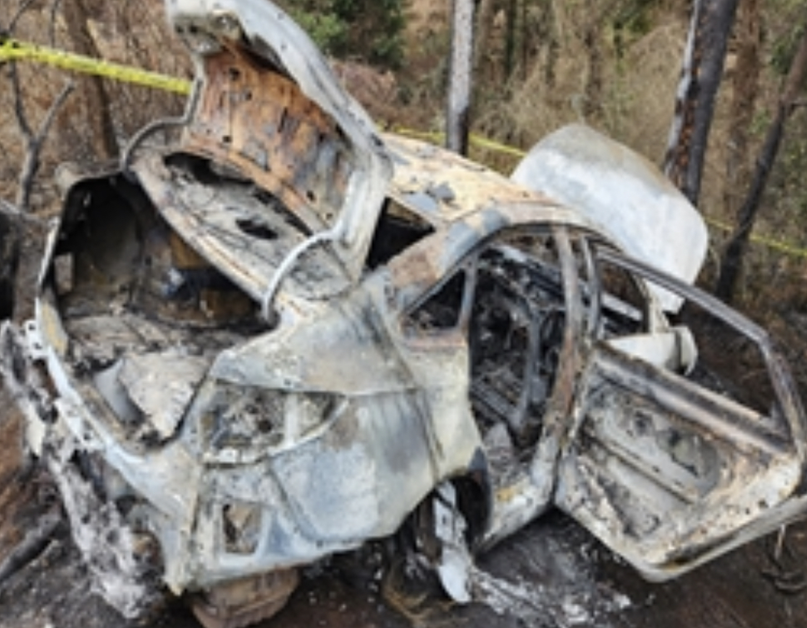 21일 서귀포시 색달동 오름인 우보악 산불 화재 현장에서 발견된 차량 (제주도소방안전본부 제공)