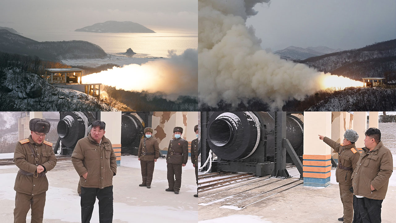 작년 12월 15일 평안북도 철산군 동창리 ‘서해위성발사장’에서 이뤄진 고체연료 엔진시험 당시 북한이 공개한 사진. 김정은 위원장이 현장을 시찰하고 있다.