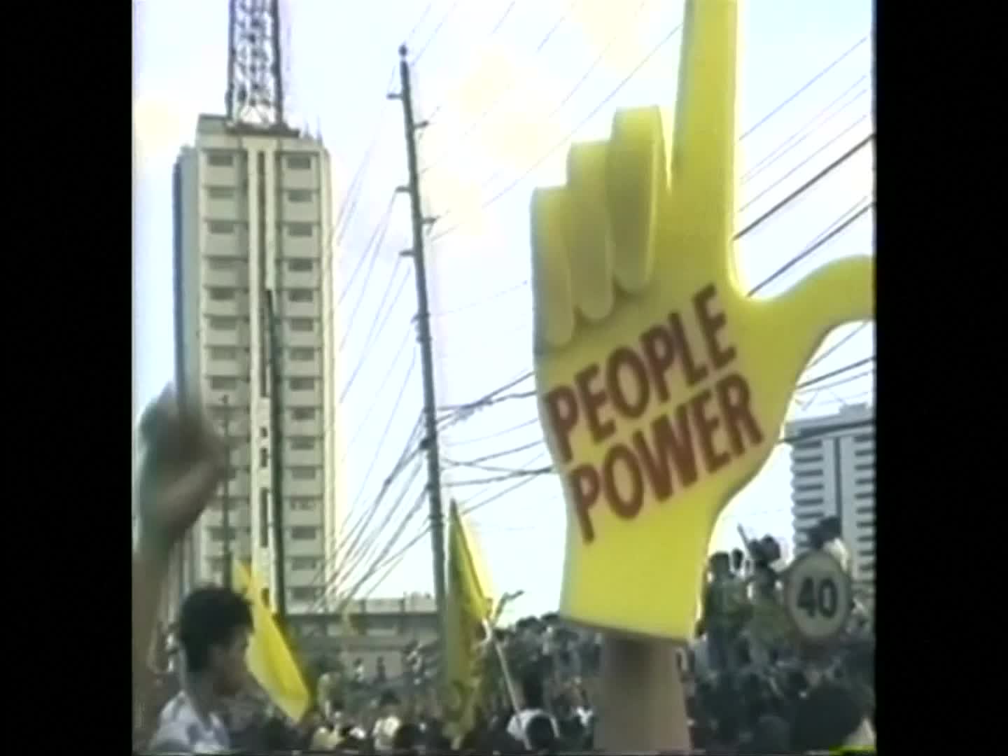 1986년 마르코스 독재 정권에 대항한 ‘피플파워(People Power)’ 시민 혁명.